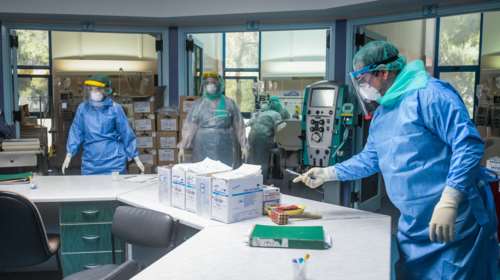 &quot;Λυγίζουν&quot; τα νοσοκομεία σε Αθήνα, Θεσσαλονίκη, Πάτρα - Χωρίς κλίνες ΜΕΘ και με λίστες για διασωληνωμένους