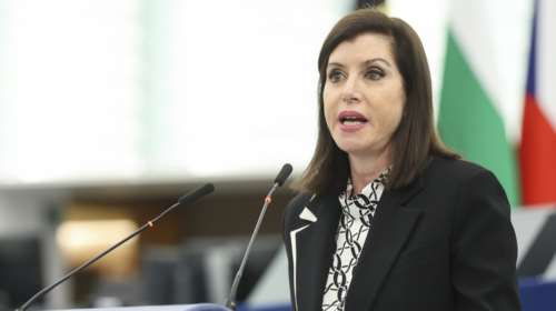 Αποσύρεται η Άννα Μισέλ Ασημακοπούλου από το ευρωψηφοδέλτιο της ΝΔ - Την &quot;έκαψαν&quot; τα email στους απόδημους