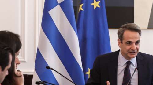 Γιατί ο Κυριάκος Μητσοτάκης επέλεξε τώρα να αυξήσει τον κατώτατο μισθό