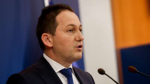 Πέτσας: Δεν θα έχουμε lockdown μετά τα Φώτα - Τηλεργασία και εστίαση τα μόνα μέτρα