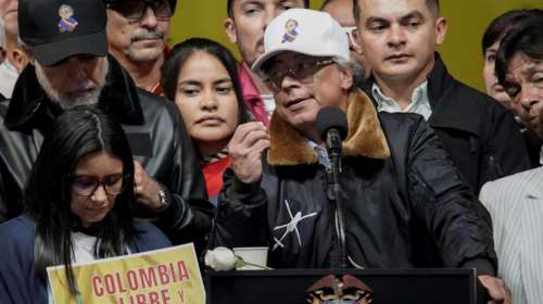 Σάλος στην Κολομβία: Ο πρόεδρος Πέτρο δήλωσε ότι ο Ιησούς είχε σεξουαλικές σχέσεις με τη Μαρία Μαγδαληνή