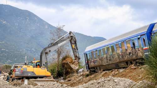 Τέμπη - Καταγγελία για τον δεύτερο σταθμάρχη: Εφυγε από τη βάρδια νωρίτερα για να πάρει... σουβλάκια