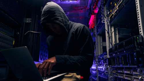 Προβληματισμός με την τεχνητή νοημοσύνη: Πώς &quot;έγδυσε&quot; και διαπόμπευσε τις 12χρονες ο ανήλικος στον Ασπρόπυργο