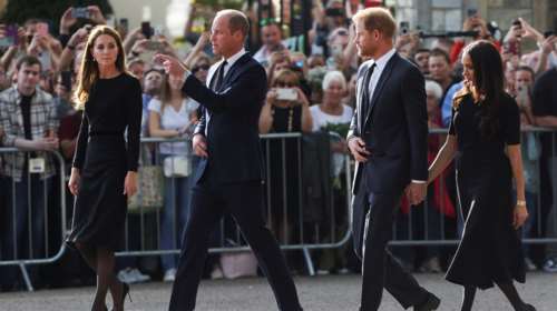 Πριγκιπικό παρασκήνιο: Η 45λεπτη διαπραγμάτευση πριν την κοινή εμφάνιση Γουίλιαμ, Κέιτ, Χάρι, Μέγκαν &amp; η πρώτη κίνηση