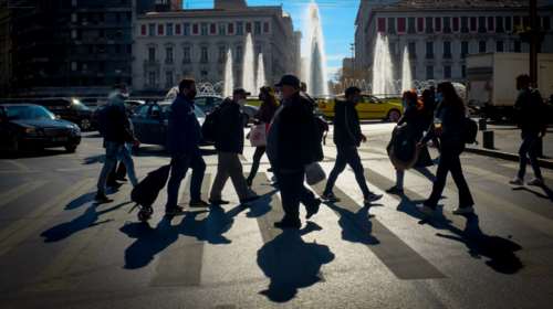 Αντίστροφη μέτρηση για το τέλος του lockdown: Την Τετάρτη οι ανακοινώσεις για υπερτοπικές μετακινήσεις, ωράριο και sms