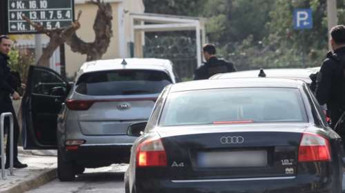 Διώξεις στους 4 συλληφθέντες για τα όπλα και τα εκρηκτικά: Στο ναυτοδικείο οι δύο ΟΥΚάδες, ποιες κατηγορίες αντιμετωπίζουν