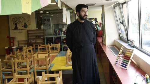 Κιβωτός του Κόσμου: Ξηλώνουν τον πατέρα Αντώνιο και το ΔΣ της ΜΚΟ - Με απόφαση της κυβέρνησης