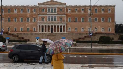 Άστατος ο καιρός την Παραμονή Χριστουγέννων: Βροχές και καταιγίδες σε πολλές περιοχές – Οδηγίες από την Πολιτική Προστασία