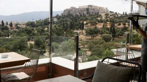 Κορονοϊός: Οι λοιμωξιολόγοι ζητούν μείωση ωραρίου σε εστίαση- Και απαγόρευση κυκλοφορίας πριν τις 12.30