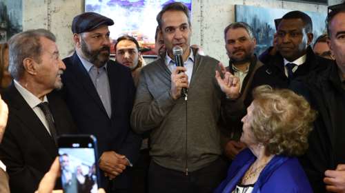 Μητσοτάκης από το Πέραμα: Ξέρουμε ότι η ακρίβεια δαγκώνει, ειδικά στα σούπερ μάρκετ [εικόνες]