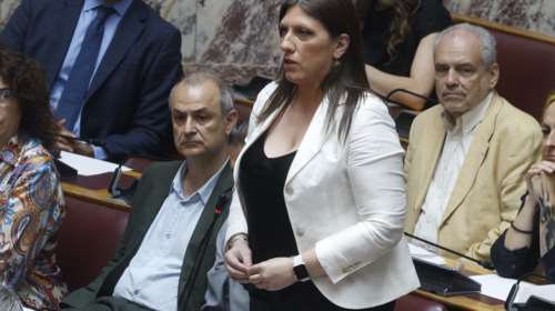 Πρώτο επεισόδιο με τη Ζωή Κωνσταντοπούλου στην ψηφοφορία για εκλογή προέδρου - &quot;Αρχίσαμε...&quot; της φώναξαν