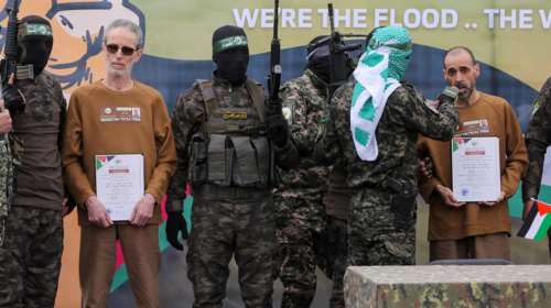 Εξοργισμένος ο Νετανιάχου με τη σοκαριστική εικόνα των &quot;τριών πεινασμένων Ισραηλινών ομήρων&quot; που απελευθέρωσε η Χαμάς