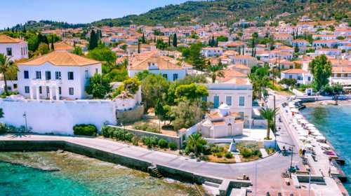 Τριήμερο Αγίου Πνεύματος: Οι προορισμοί που θα &quot;βουλιάξουν&quot; - Πού αγγίζει η πληρότητα το 100%