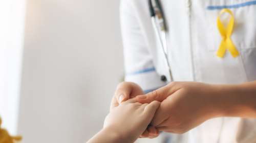 Γιατί αυξάνονται ραγδαία οι περιπτώσεις καρκίνου στους νέους - &quot;Στο κόκκινο&quot; Millennials και Gen X