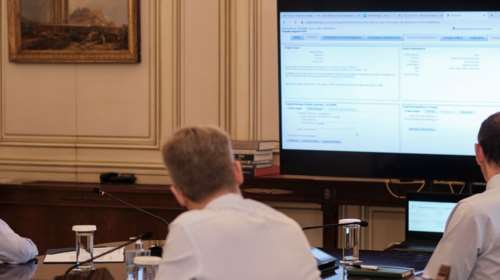 Κλείνουν παραλίες και μαρίνες - Τα στοχευμένα μέτρα της κυβέρνησης