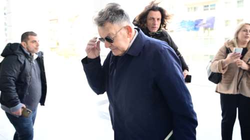 Αλέξης Κούγιας: Επιβαρύνθηκε η υγεία του, &quot;δεν φαντάζει πιθανή η αποσωλήνωση στο άμεσο μέλλον&quot; - Το ευχαριστώ του Τοπαλούδη