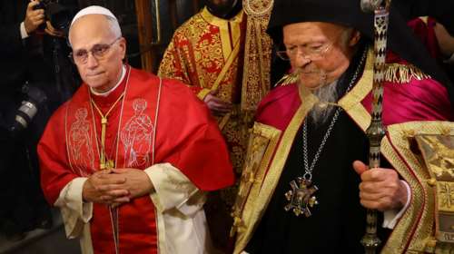 Ο Πάπας Λέων στο Φανάρι: Σε εξέλιξη η ιστορική επίσκεψη στο Οικουμενικό Πατριαρχείο