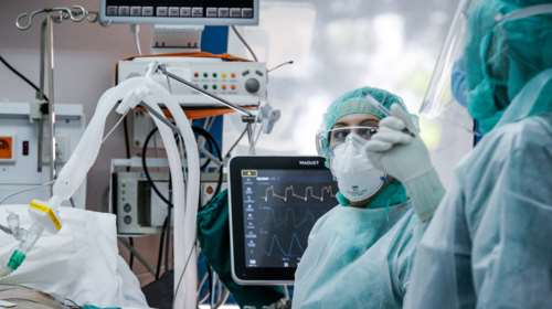 Κορονοϊός: Στα πρόθυρα lockdown η Αττική - Ελάχιστες οι κλίνες στις ΜΕΘ