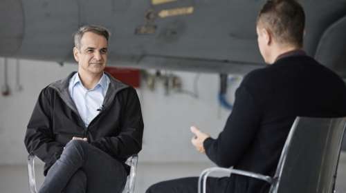 Η &quot;γαλάζια&quot; βάση συμφωνεί με τη διαγραφή Σαμαρά - Δημόσια διαφωνία Μητσοτάκη και με τον Καραμανλή