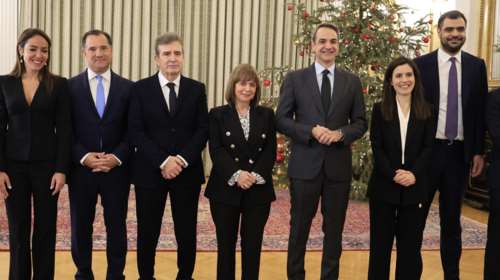 Ορκίστηκαν οι νέοι υπουργοί και υφυπουργοί - &quot;Δεν έχει άλλο ανασχηματισμό, μόνο αν πάω στο βουνό&quot; είπε ο πρωθυπουργός