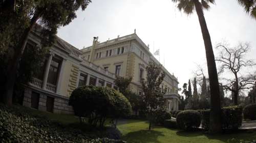 Σύσκεψη πολιτικών αρχηγών σήμερα στο Προεδρικό Μέγαρο, υπηρεσιακή κυβέρνηση και εκλογές 25 Ιουνίου