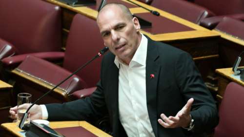 Γιάνης Βαρουφάκης: Ο άνθρωπος που έσπασε την καραντίνα, τώρα ζητάει και τα ρέστα