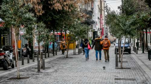 Παράταση του lockdown μέχρι και την Καθαρά Δευτέρα &quot;δείχνουν&quot; κυβέρνηση και ειδικοί - Γεμάτες οι ΜΕΘ της Αττικής