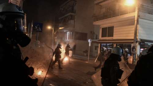 Επεισόδια στην πορεία για τα εννέα χρόνια από τη δολοφονία του Παύλου Φύσσα