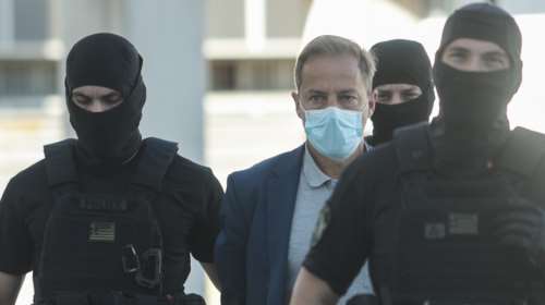 Δημήτρης Λιγνάδης: Ελεύθερος μέχρι το Εφετείο παρά την καταδίκη σε 12 χρόνια για δύο βιασμούς ανηλίκων