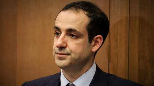 Πυρά κατά Δημητριάδη για τις αγωγές στους δημοσιογράφους που ερεύνησαν το σκάνδαλο των υποκλοπών