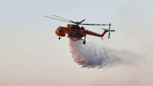 Δίστομο Βοιωτίας: Οριοθετήθηκε η φωτιά - Κινητοποιήθηκαν και εναέρια μέσα