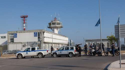 Πτήση θρίλερ από Αλεξανδρούπολη για Αθήνα: Αεροπλάνο χτύπησε σμήνος πουλιών