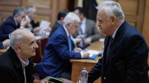 &quot;Ο τελευταίος να κλείσει την πόρτα&quot; στον ΣΥΡΙΖΑ: Παραιτείται από την ΚΕ ο Δραγασάκης, αποχωρεί και ο Βαρεμένος