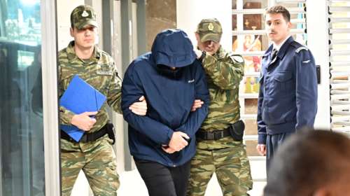 Από το LinkedIn στο κελί: Πώς ο "Στίβεν" παγίδευσε τον 54χρονο σμήναρχο - Τα χρήματα και οι απειλές