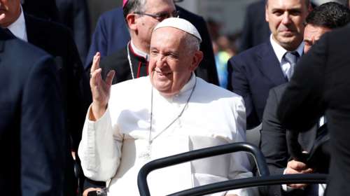 Ο πάπας Φραγκίσκος στηλιτεύει τους λαϊκιστές, προειδοποιεί ότι η δημοκρατία έχει κλονιστεί