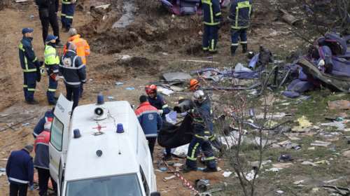 Τραγωδία στα Τέμπη: Απανθρακωμένοι και διαμελισμένοι οι νεκροί - Από τα 40 θύματα έχει ταυτοποιηθεί μόνο μία σορός