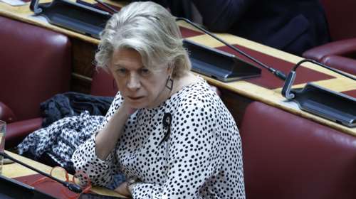 Η Ελενα Ακρίτα παραμένει στον ΣΥΡΙΖΑ αλλά εύχεται "καλή επιτυχία" στον Κασσελάκη: "Είμαι κατά των ανεξαρτητοποιήσεων"