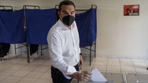 Ψήφισε και ο Αλέξης Τσίπρας στις εκλογές του ΣΥΡΙΖΑ: &quot;Θα έλεγα ότι είναι η Κυριακή της δημοκρατίας&quot;