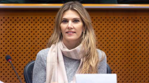 QatarGate: Ο λόγος που έλεγαν στο ΠΑΣΟΚ την Εύα Καϊλή &quot;μικρή τυμπανίστρια&quot;- Όλη η ιστορία [Βίντεο]