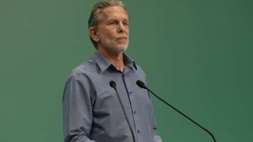 ΠΑΣΟΚ: Υποψήφιος και ο Παύλος Γερουλάνος - &quot;Ζητώ να ηγηθώ της ευθύνης της ενότητας&quot;