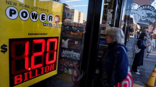 Φρενίτιδα στις ΗΠΑ για το Powerball: Μοιράζει 1,2 δις δολάρια μετά από 38 τζακ ποτ