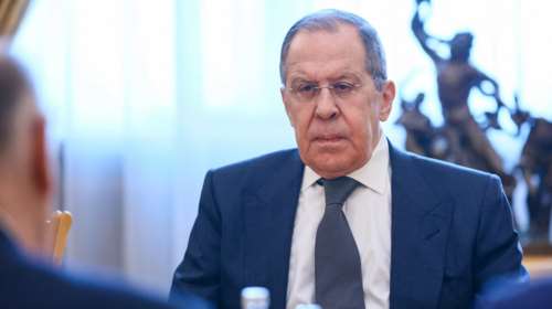 Λαβρόφ: Η Ουάσινγκτον θέλει να εκνευρίσει το Πεκίνο με την επίσκεψη Πελόζι στην Ταϊβάν