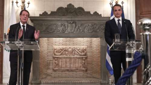 200 χρόνια από το 1821:  Συνάντηση Μητσοτάκη - Αναστασιάδη στο Μαξίμου με καρφιά κατά Τουρκίας