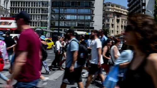 Σφίγγει ο φορο-κλοιός για τους ελεύθερους επαγγελματίες: Τέλος οι &quot;φτωχοί&quot; που δηλώνουν... 6.000 ευρώ τον χρόνο