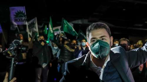 Ανδρουλάκης: "Το ΠΑΣΟΚ θα υπάρχει στο όνομα του κόμματος" - "Ναι" σε ντιμπέιτ με Παπανδρέου [Βίντεο]