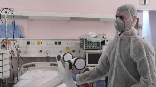 Koρονοϊός: Επτά νεκροί το Σαββατοκύριακο - Έφτασαν τους 39 στην Ελλάδα