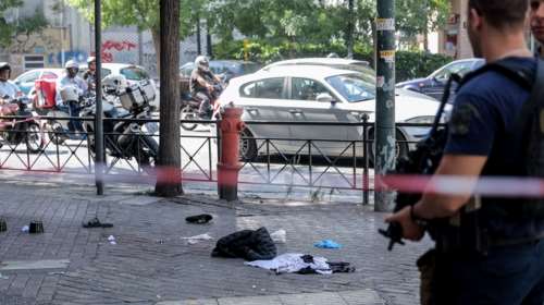 Συναγερμός στο κέντρο της Αθήνας: Πυροβολισμοί με δύο τραυματίες - &quot;Γάζωσαν&quot; τον ένα με πέντε σφαίρες [Εικόνες]