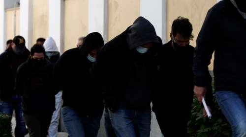 Νέα Σμύρνη: Προφυλακιστέος κρίθηκε ο "Ινδιάνος" που κατηγορείται για απόπειρα ανθρωποκτονίας του αστυνομικού