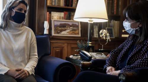 Σακελλαροπούλου στη Μπεκατώρου στο Προεδρικό: Η Σοφία έσπασε τη σιωπή για όσους γνωρίζουν και δεν μιλούν  [εικόνες]