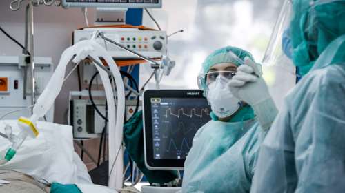 Επιβραδύνεται ο κορονοϊός παρά το άνοιγμα στον τουρισμό- 16 κρούσματα την ημέρα την τελευταία εβδομάδα του Ιουνίου